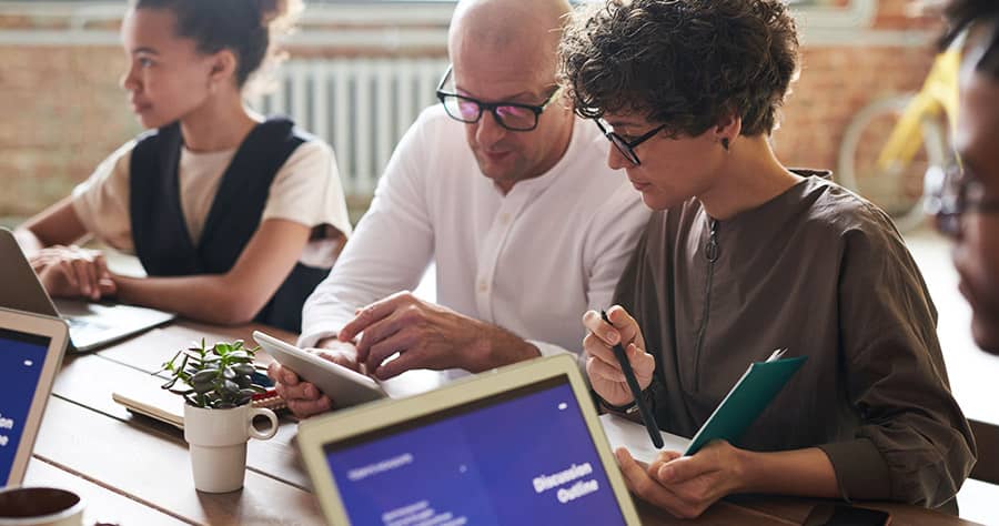 Business Consulting buy equipment